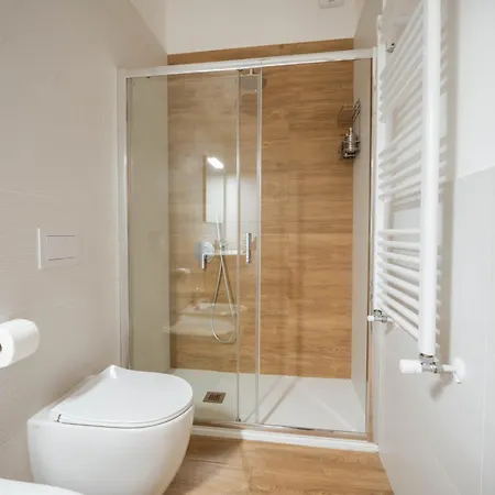 Luli Neapel